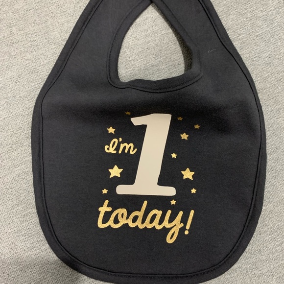 Carters Baby First Birthday Outfit with Matching Bib - Picture 4 of 6